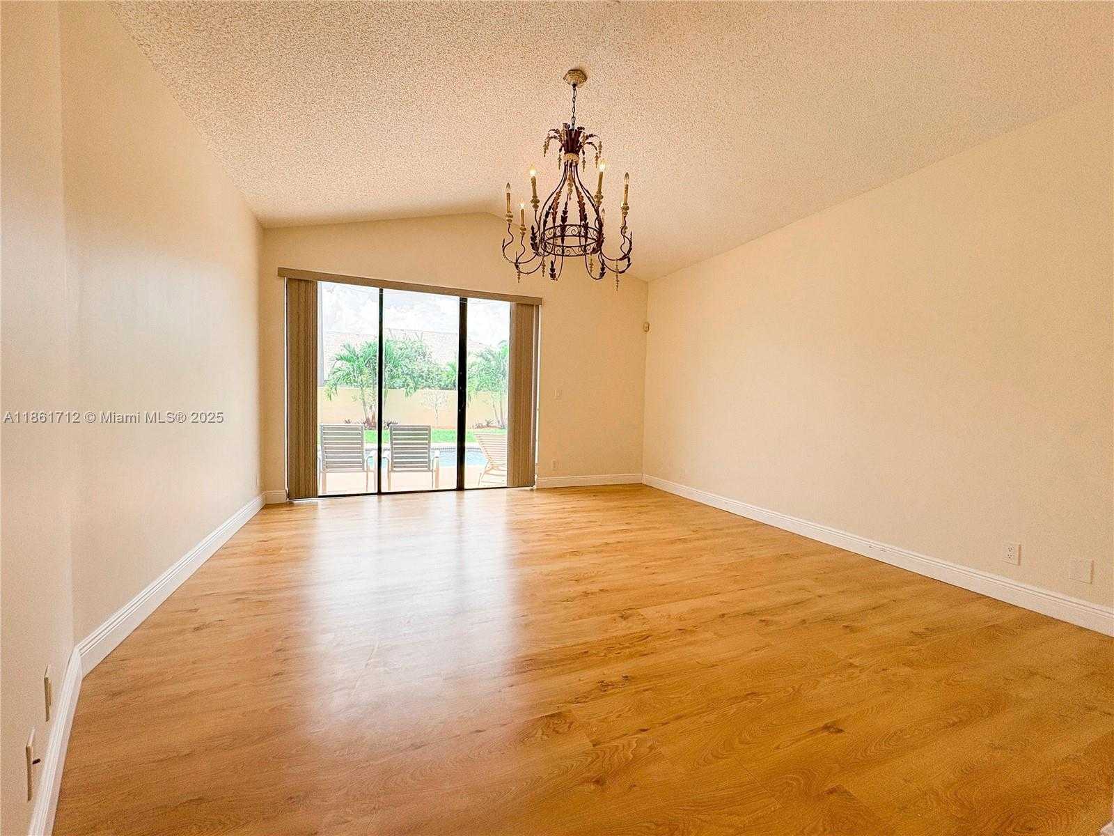 Small Image of 9080 VILLA PORTOFINO CIR #9080, Boca Raton Number 11