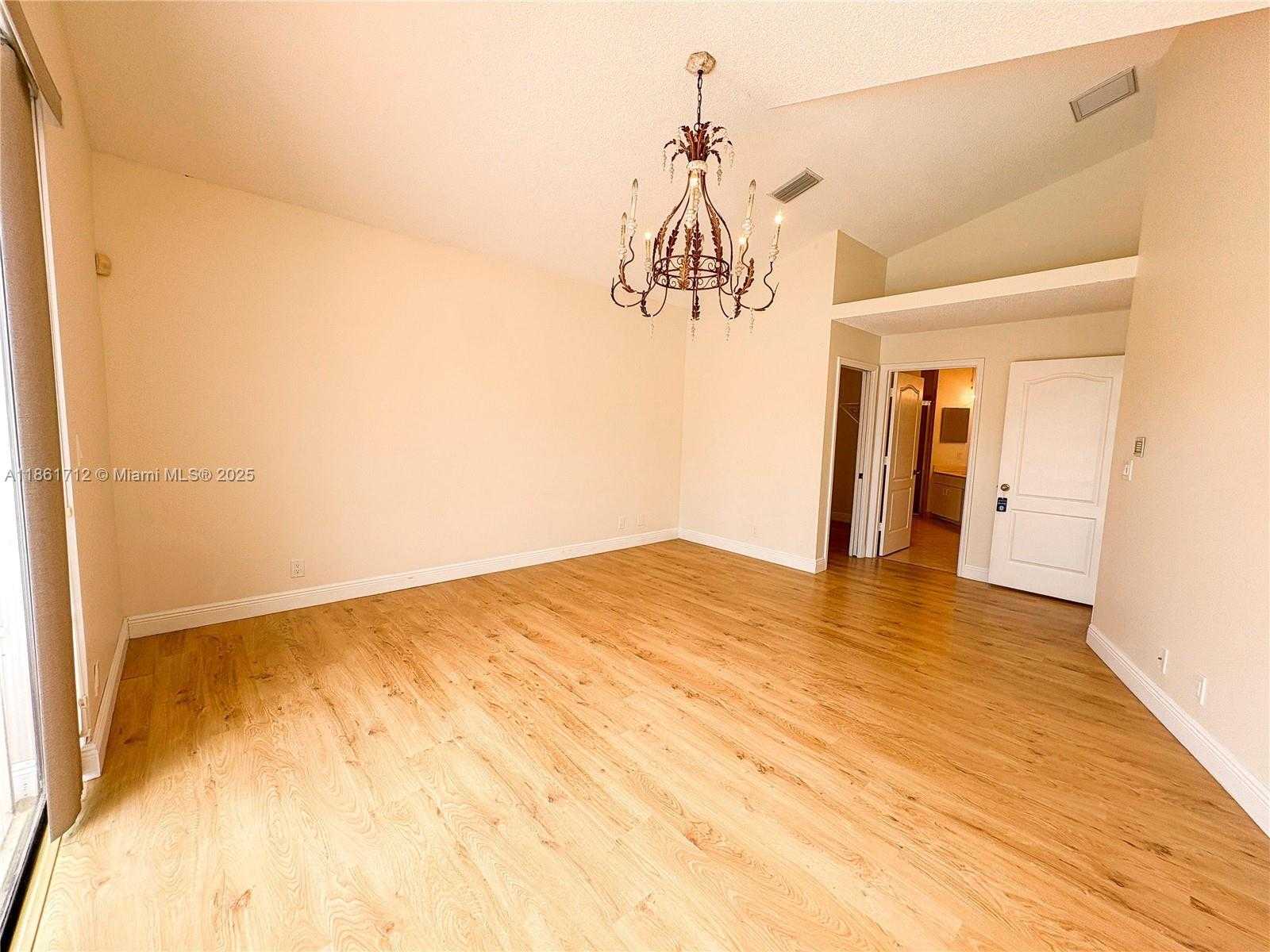 Small Image of 9080 VILLA PORTOFINO CIR #9080, Boca Raton Number 13