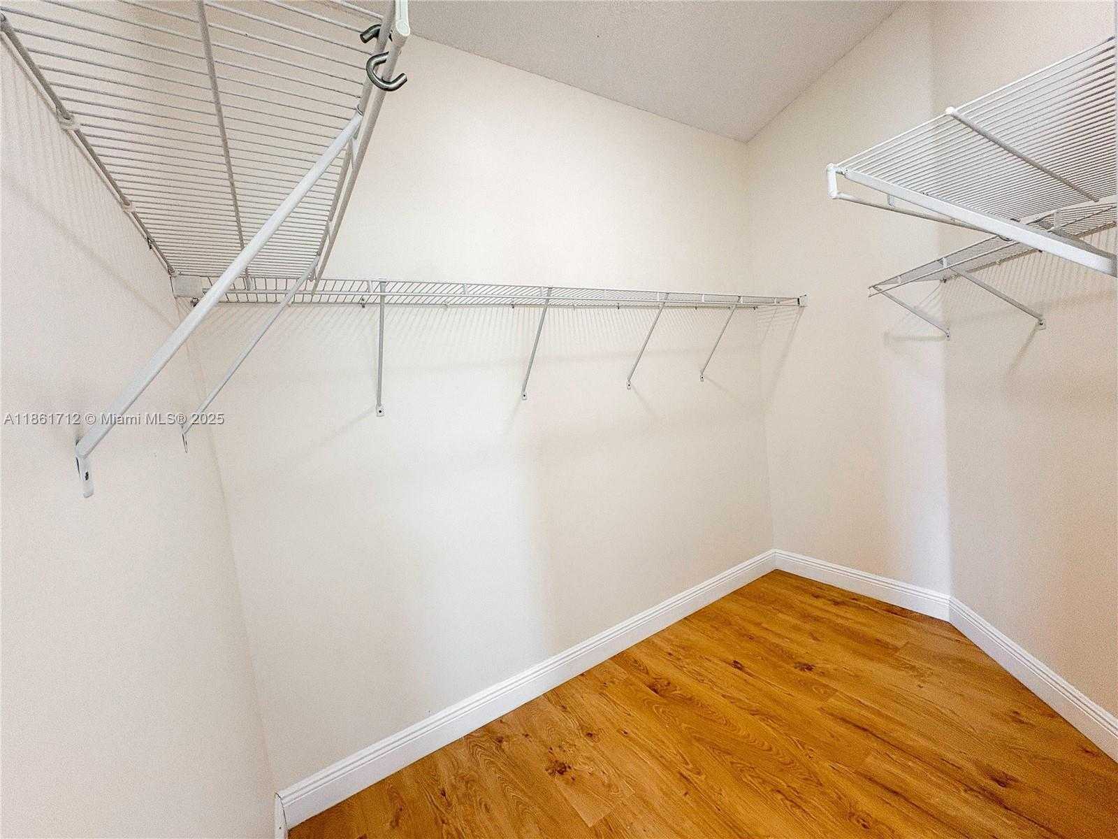 Small Image of 9080 VILLA PORTOFINO CIR #9080, Boca Raton Number 24