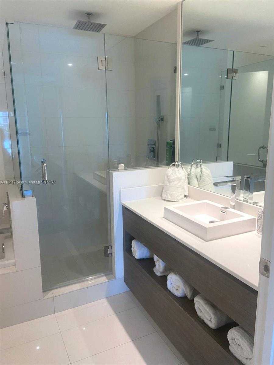 Small Image of 1100 SOUTH MIAMI AVE #1411, Miami Number 12