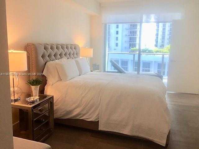 Small Image of 1100 SOUTH MIAMI AVE #1411, Miami Number 14