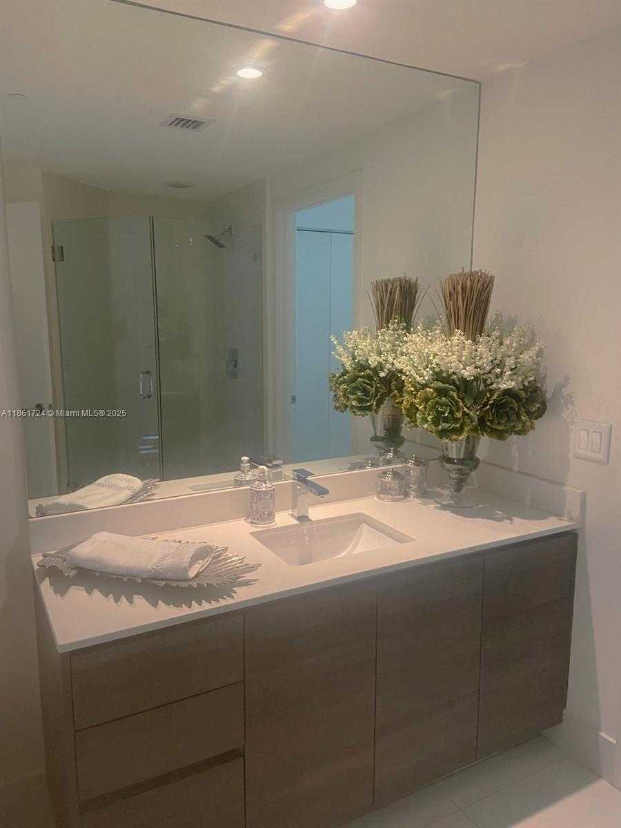 Small Image of 1100 SOUTH MIAMI AVE #1411, Miami Number 17