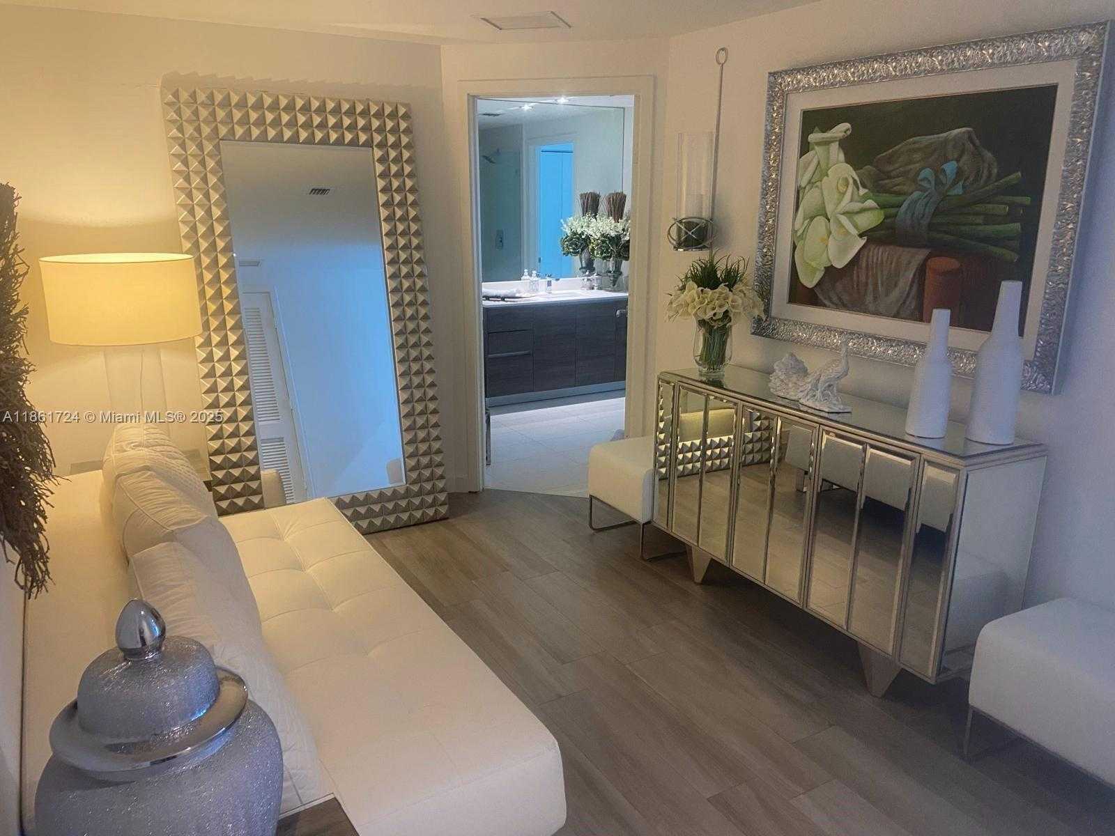 Small Image of 1100 SOUTH MIAMI AVE #1411, Miami Number 4