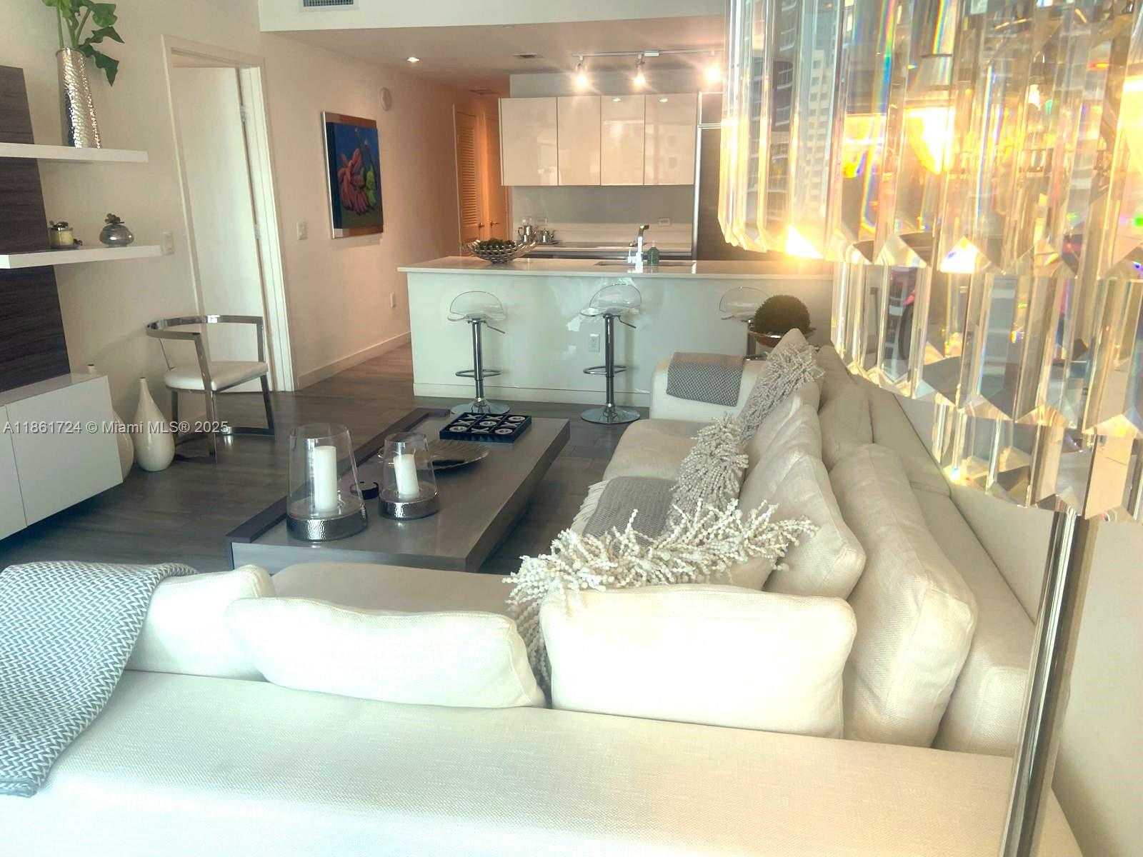 Small Image of 1100 SOUTH MIAMI AVE #1411, Miami Number 5
