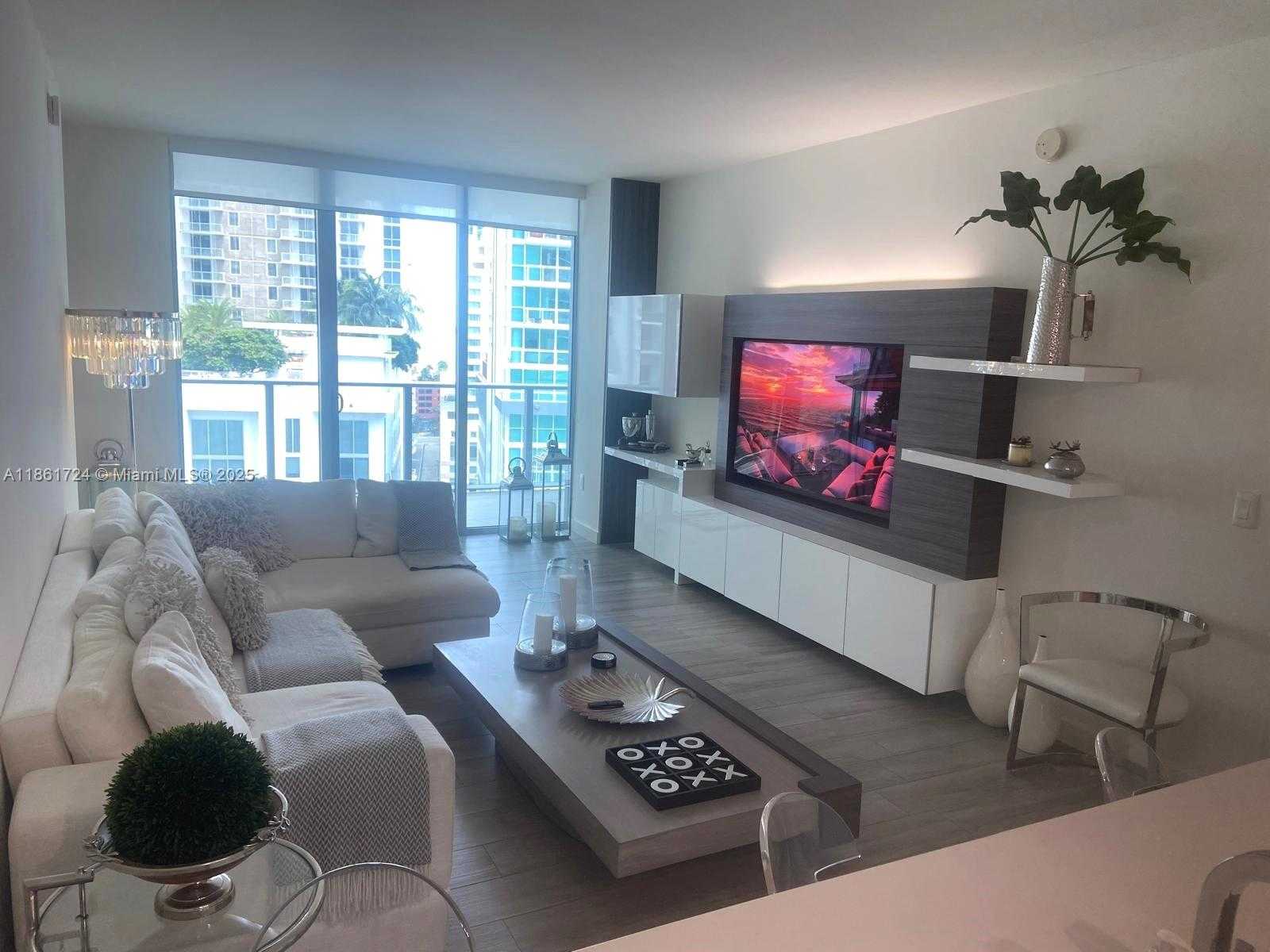 Small Image of 1100 SOUTH MIAMI AVE #1411, Miami Number 7