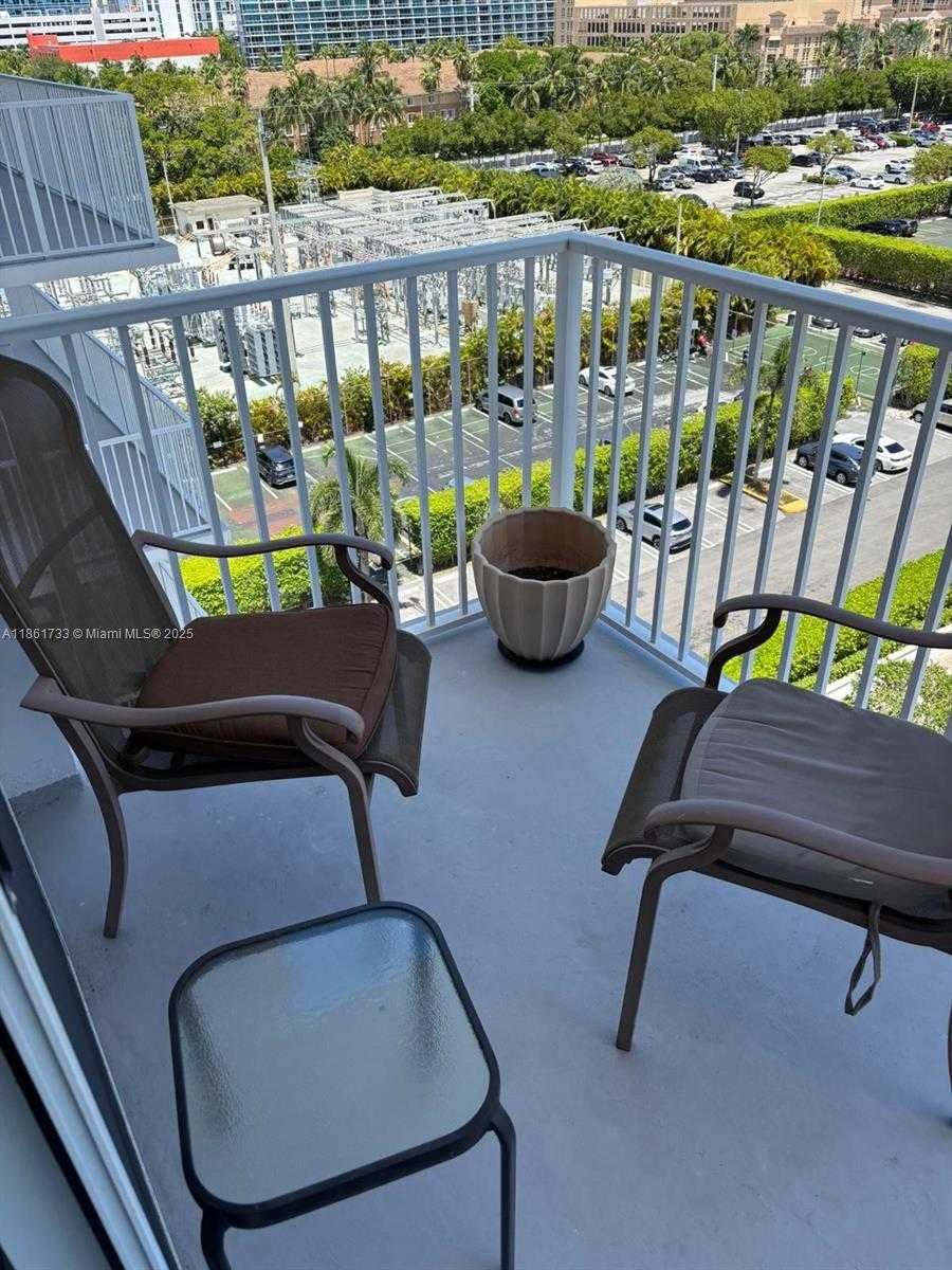 Small Image of 2801 NORTH EAST 183RD ST #804W, Aventura Number 5