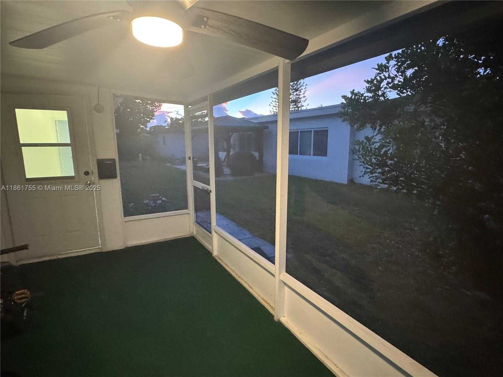 Small Image of 7205 NW 76TH PL #7205, Tamarac Number 32
