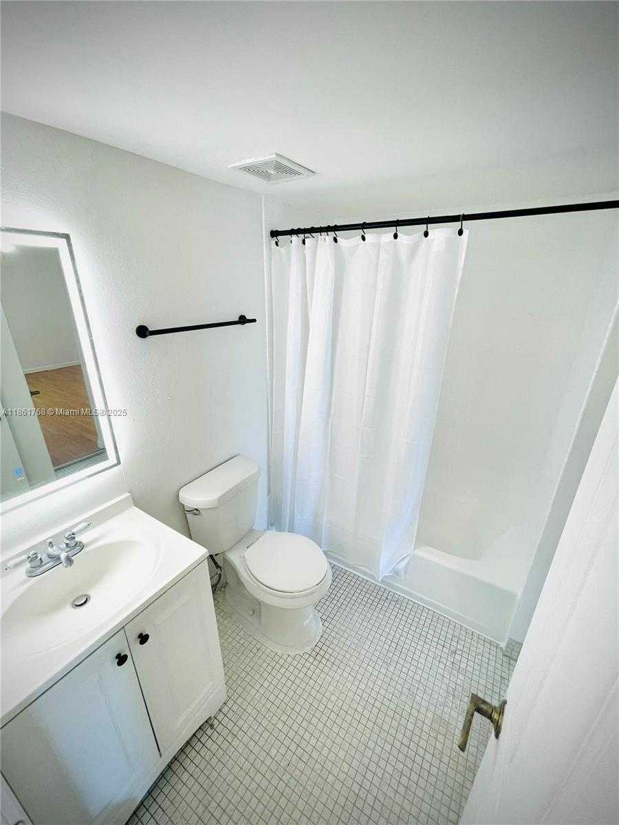 Small Image of 4705 NORTH WEST 7TH ST #305-7, Miami Number 12