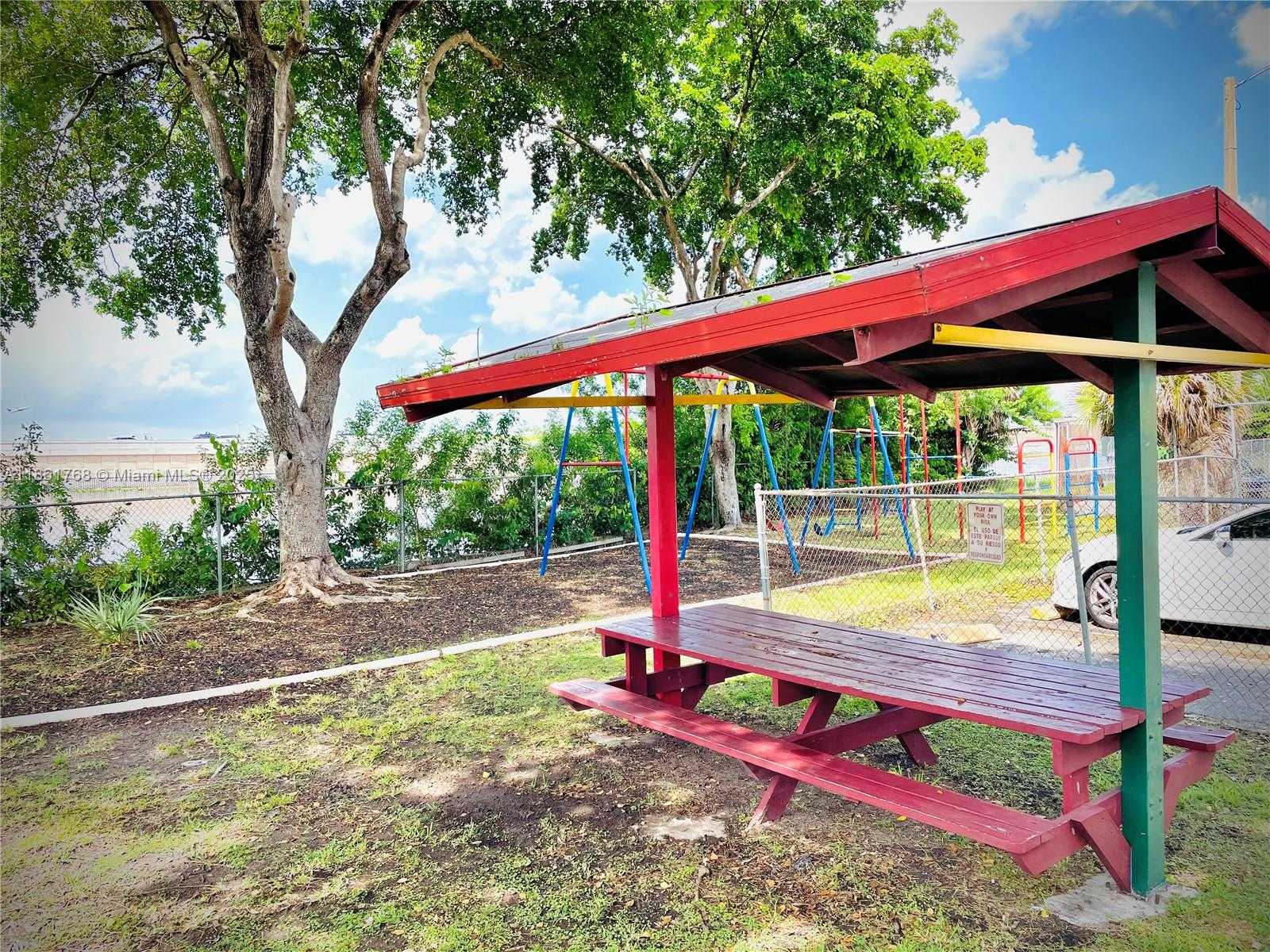 Small Image of 4705 NORTH WEST 7TH ST #305-7, Miami Number 16
