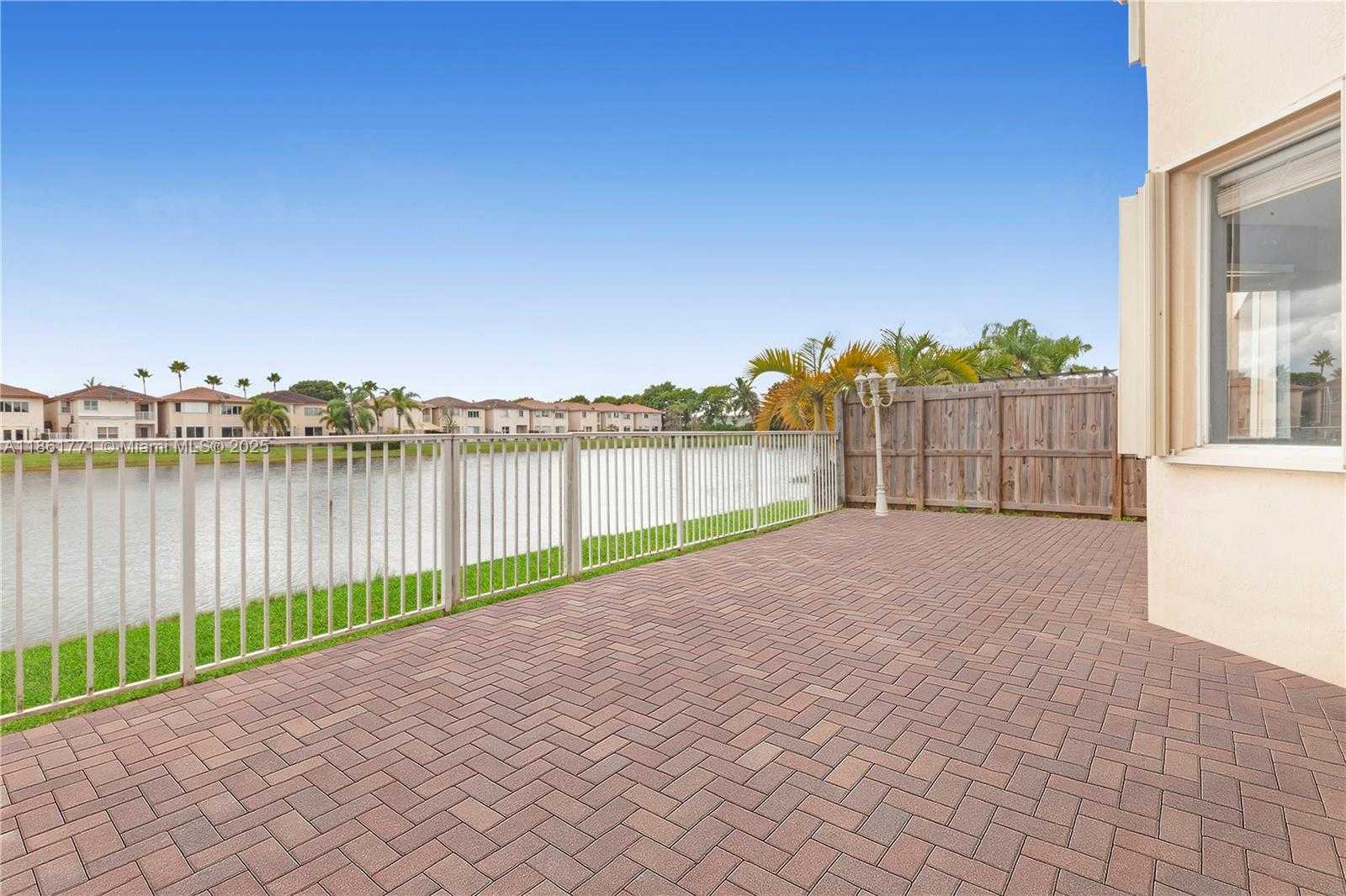 Small Image of 11552 NORTH WEST 69TH TER, Doral Number 21