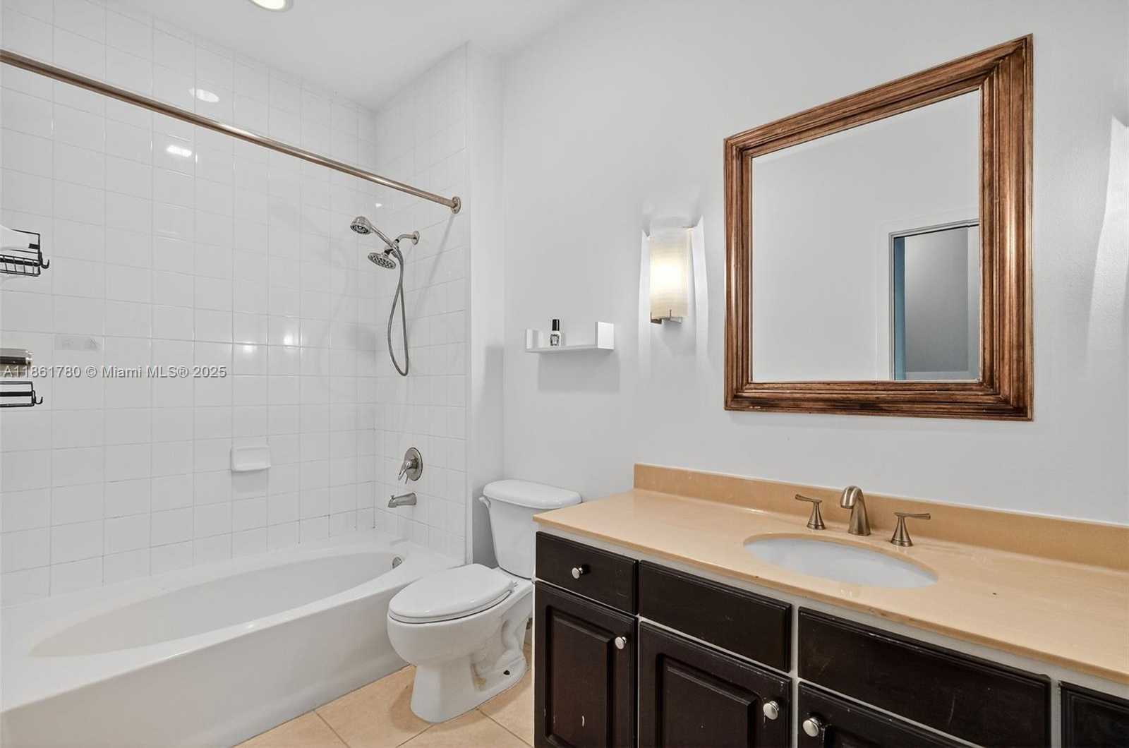 Small Image of 2001 BISCAYNE BLVD #2111, Miami Number 20