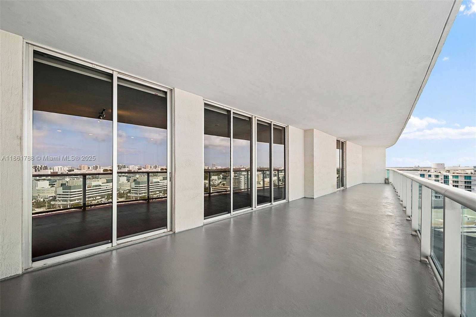 Small Image of 1500 BAY RD #C-0611, Miami Beach Number 7