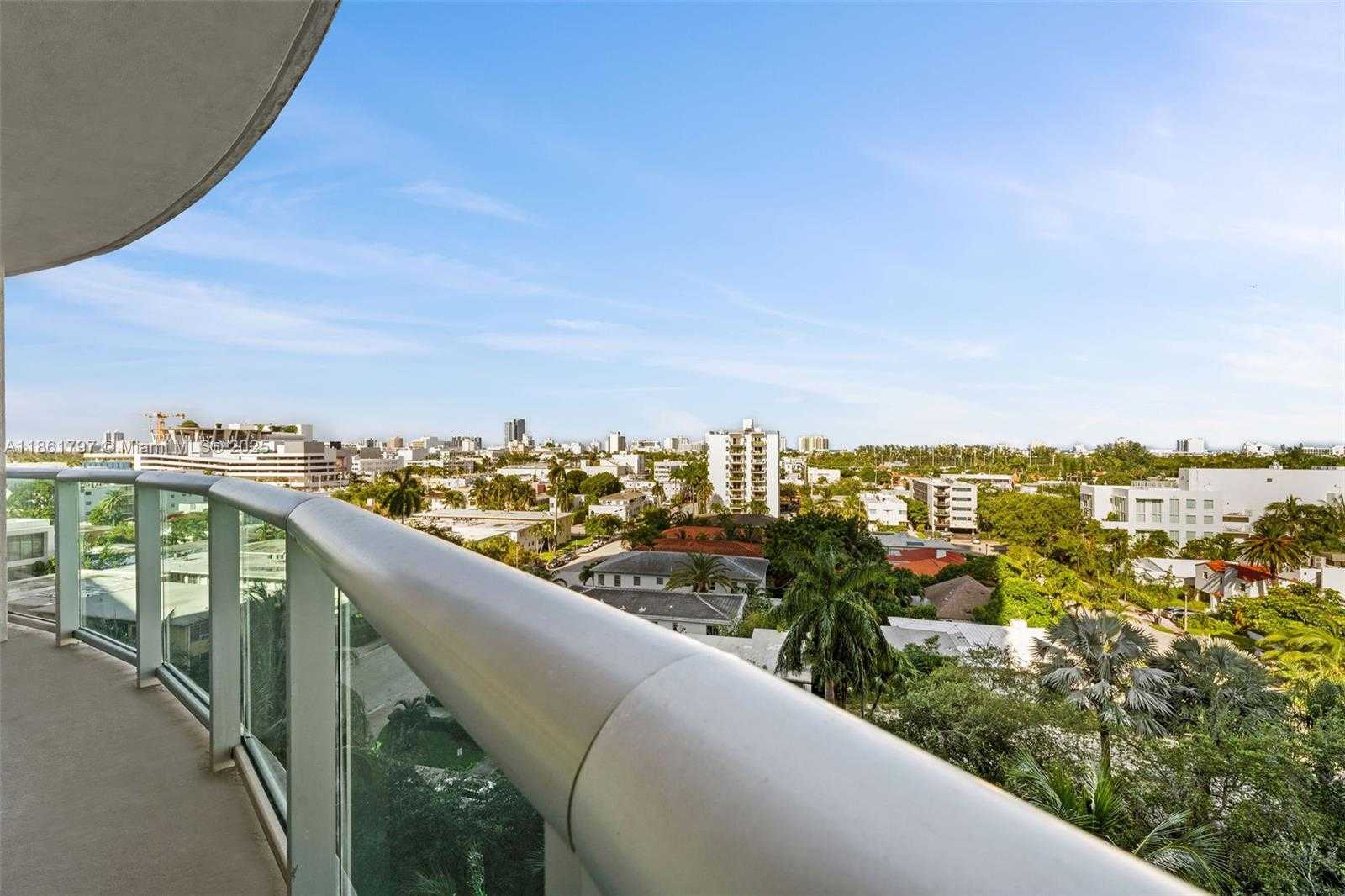 Small Image of 1500 BAY RD #C-1506, Miami Beach Number 12