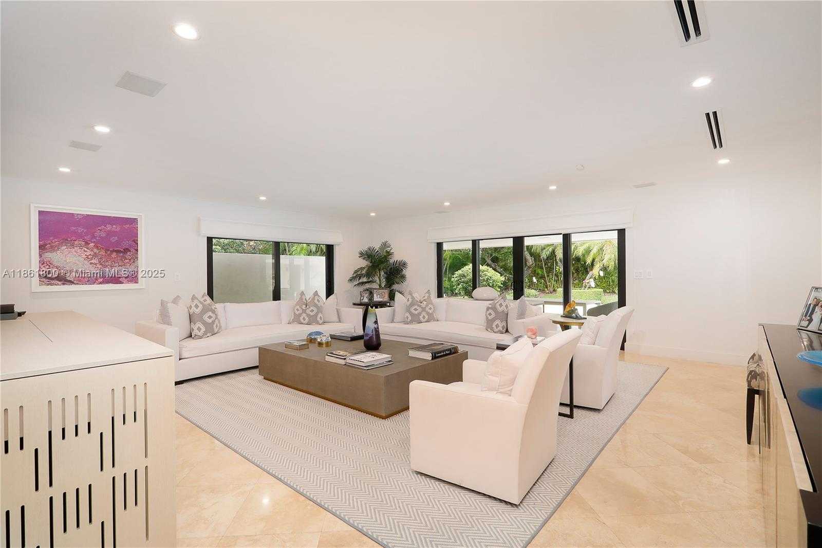Small Image of 7322 VISTALMAR ST, Coral Gables Number 11