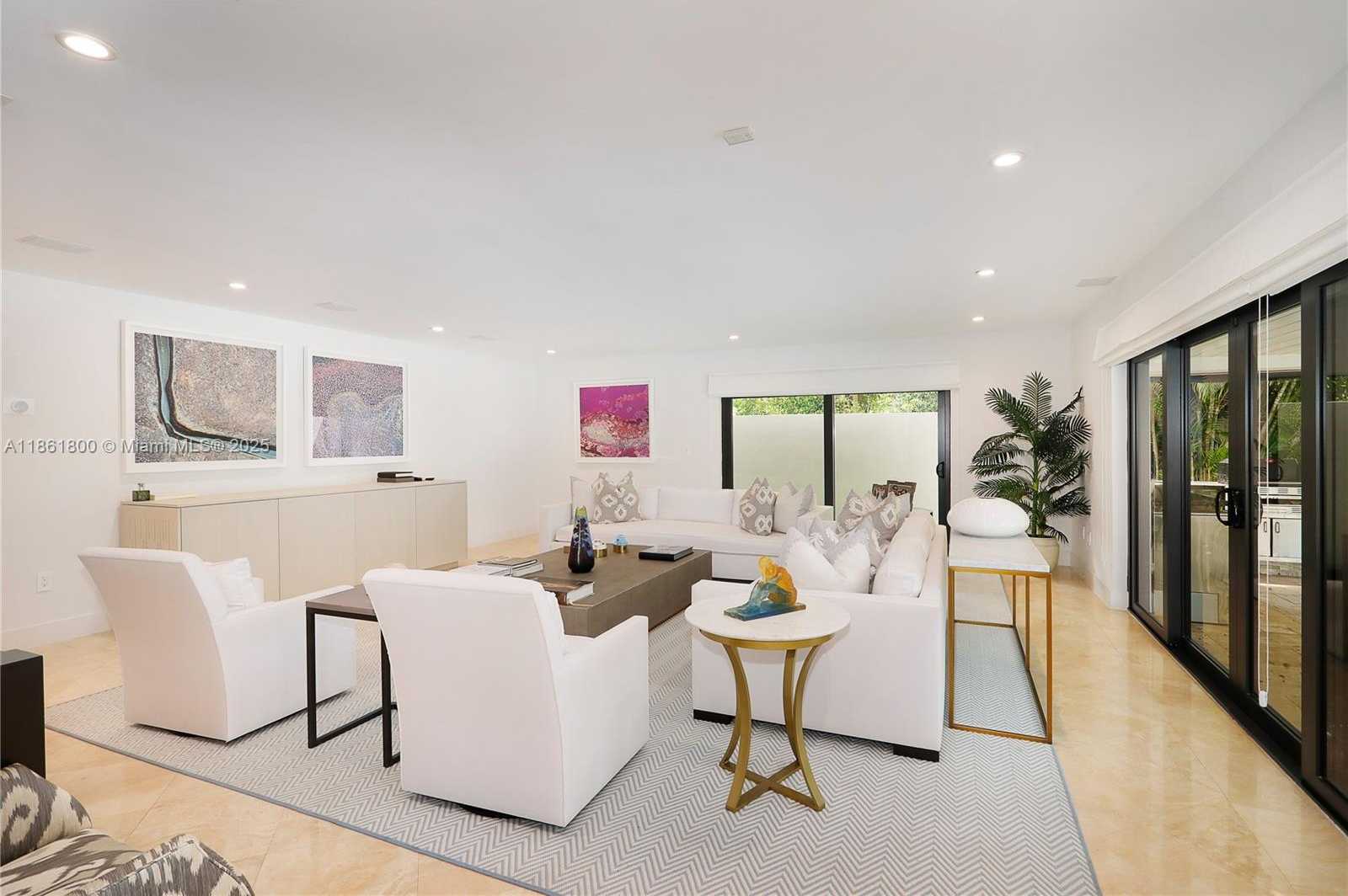 Small Image of 7322 VISTALMAR ST, Coral Gables Number 13