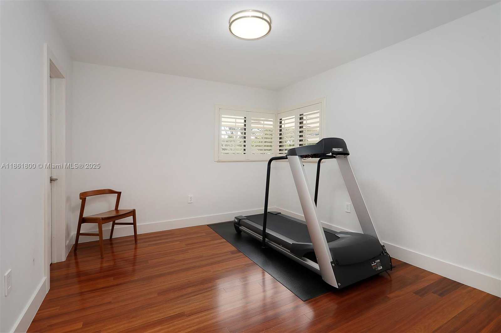 Small Image of 7322 VISTALMAR ST, Coral Gables Number 26