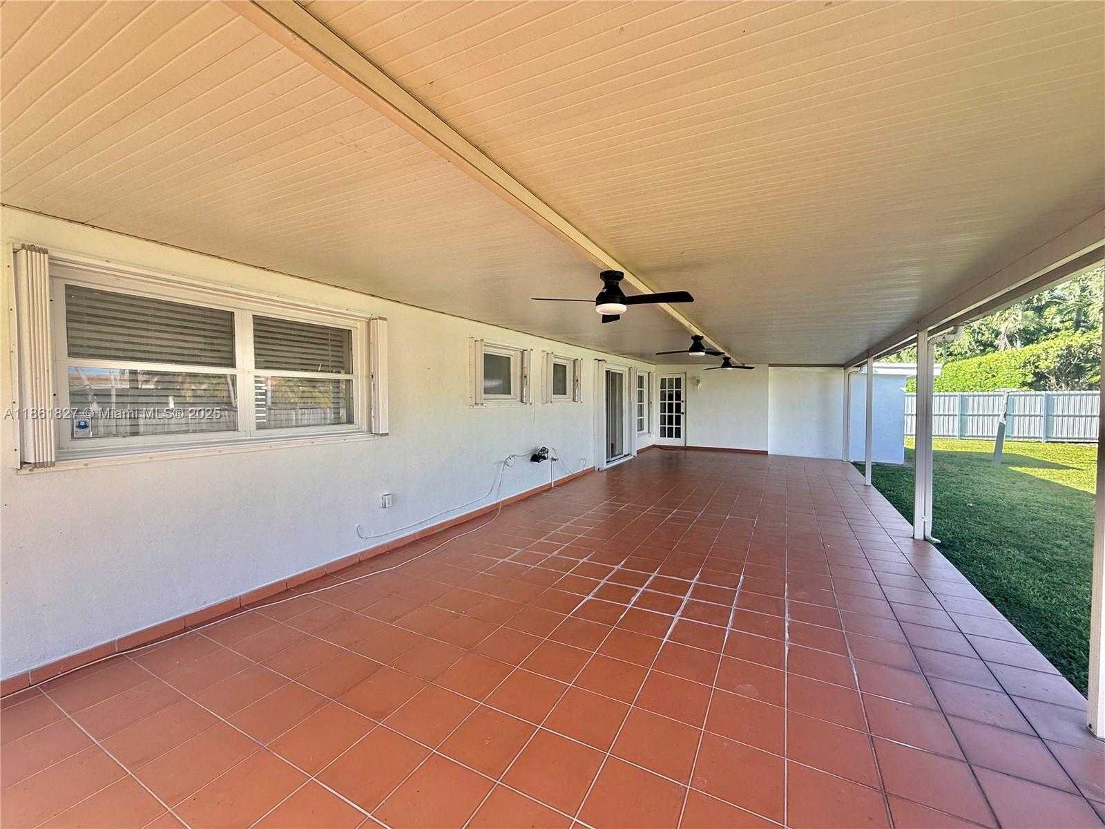 Small Image of 2671 SOUTH WEST 118TH CT, Miami Number 27