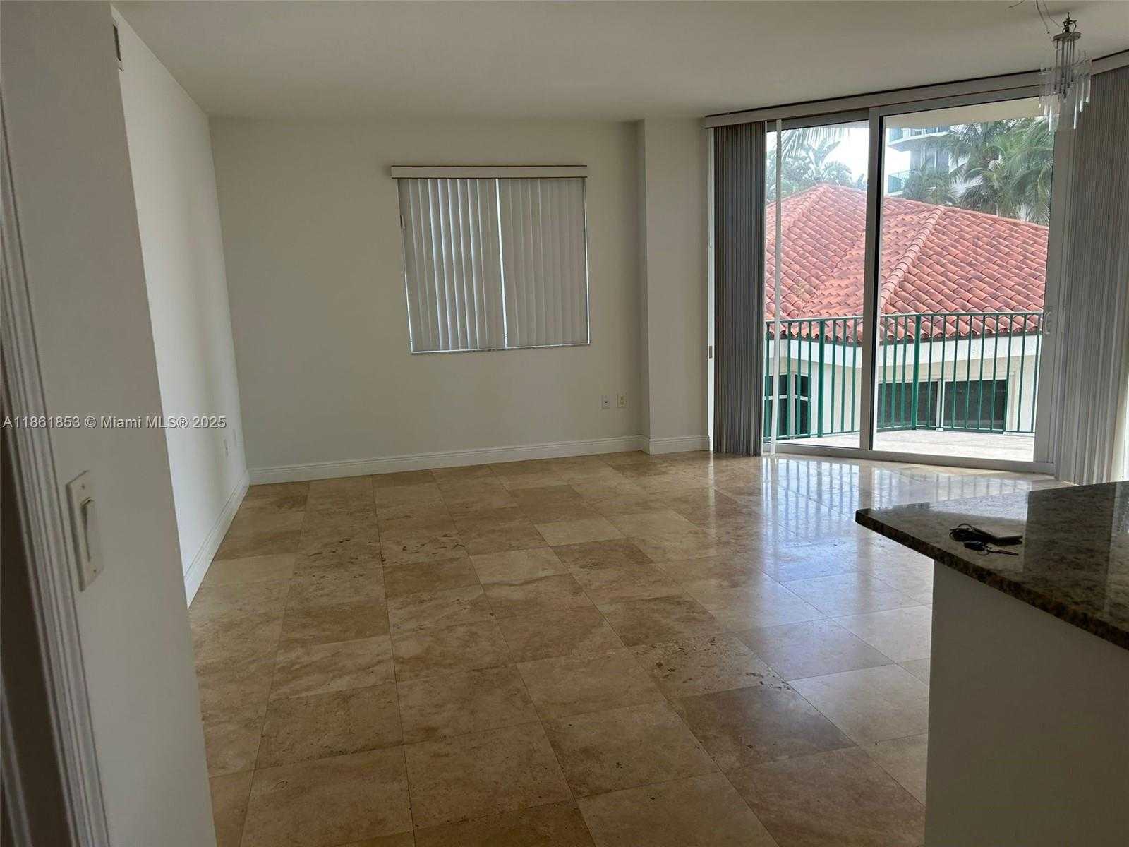 Small Image of 19900 EAST COUNTRY CLUB DR #612, Aventura Number 3