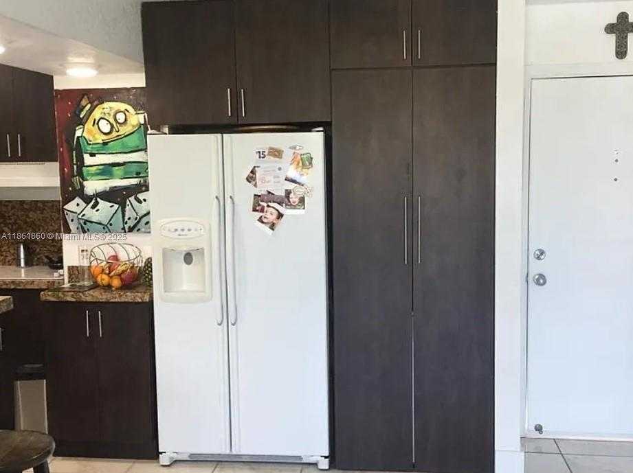 Small Image of Miami Number 7