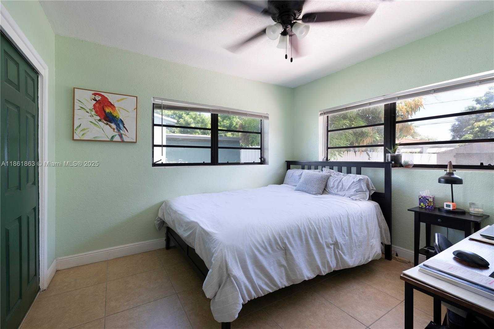 Small Image of 250 NORTH EAST 170TH ST, North Miami Beach Number 11