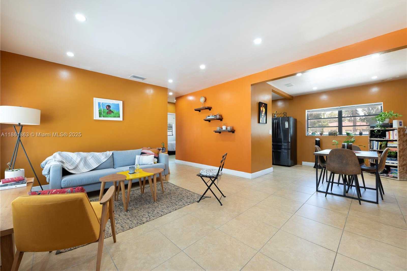 Small Image of 250 NORTH EAST 170TH ST, North Miami Beach Number 3