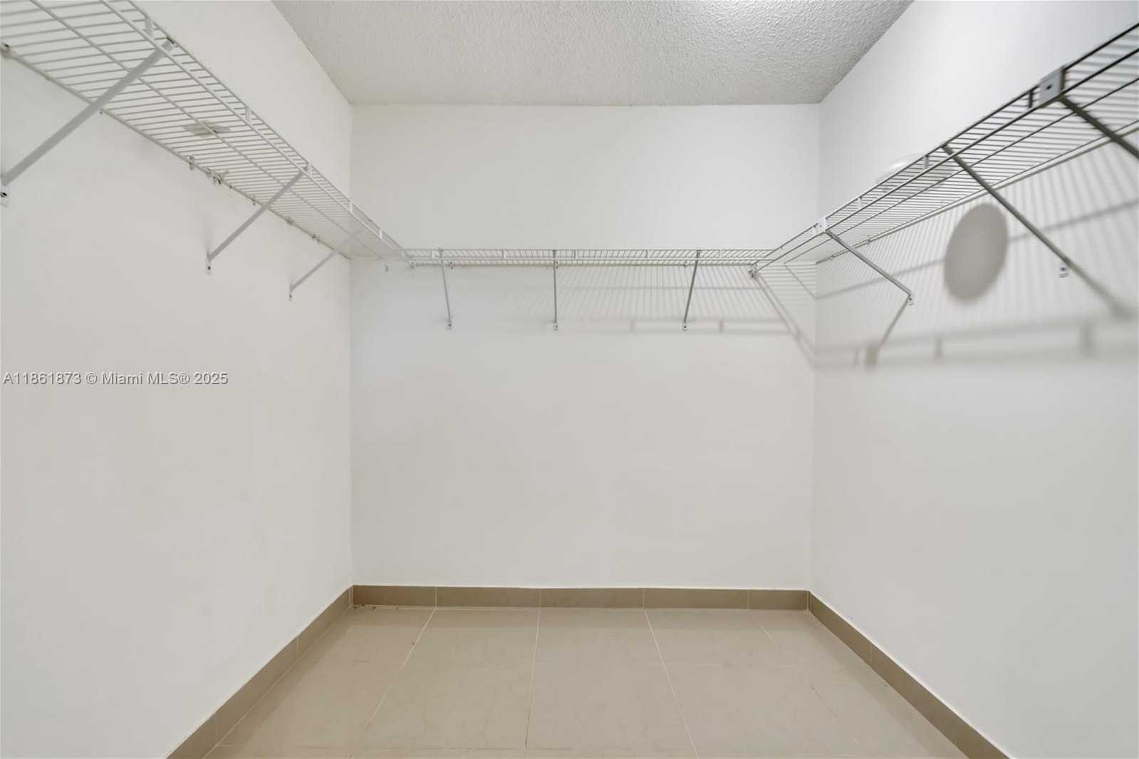 Small Image of 4585 SOUTH WEST 87TH AVE, Miami Number 27