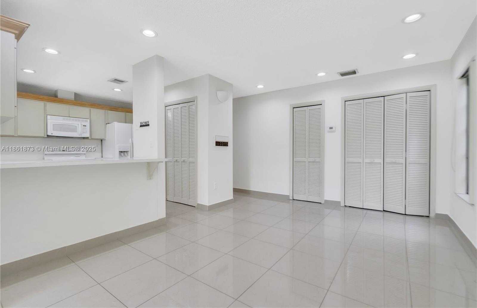 Small Image of 4585 SOUTH WEST 87TH AVE, Miami Number 29