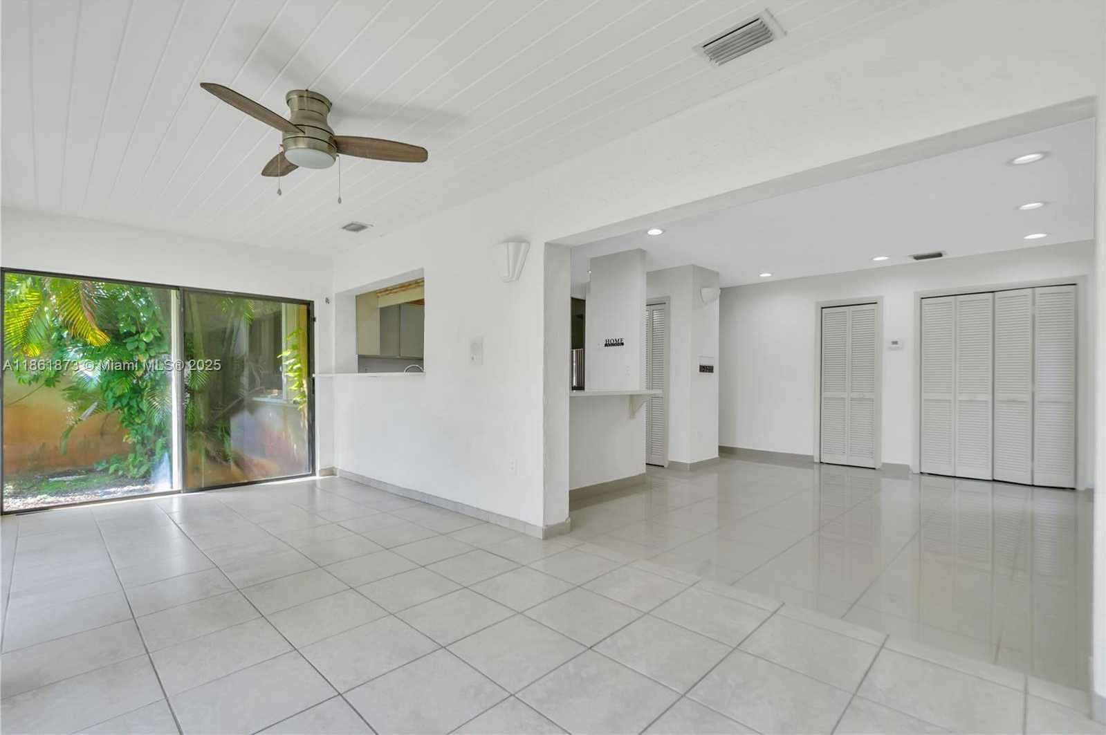 Small Image of 4585 SOUTH WEST 87TH AVE, Miami Number 30