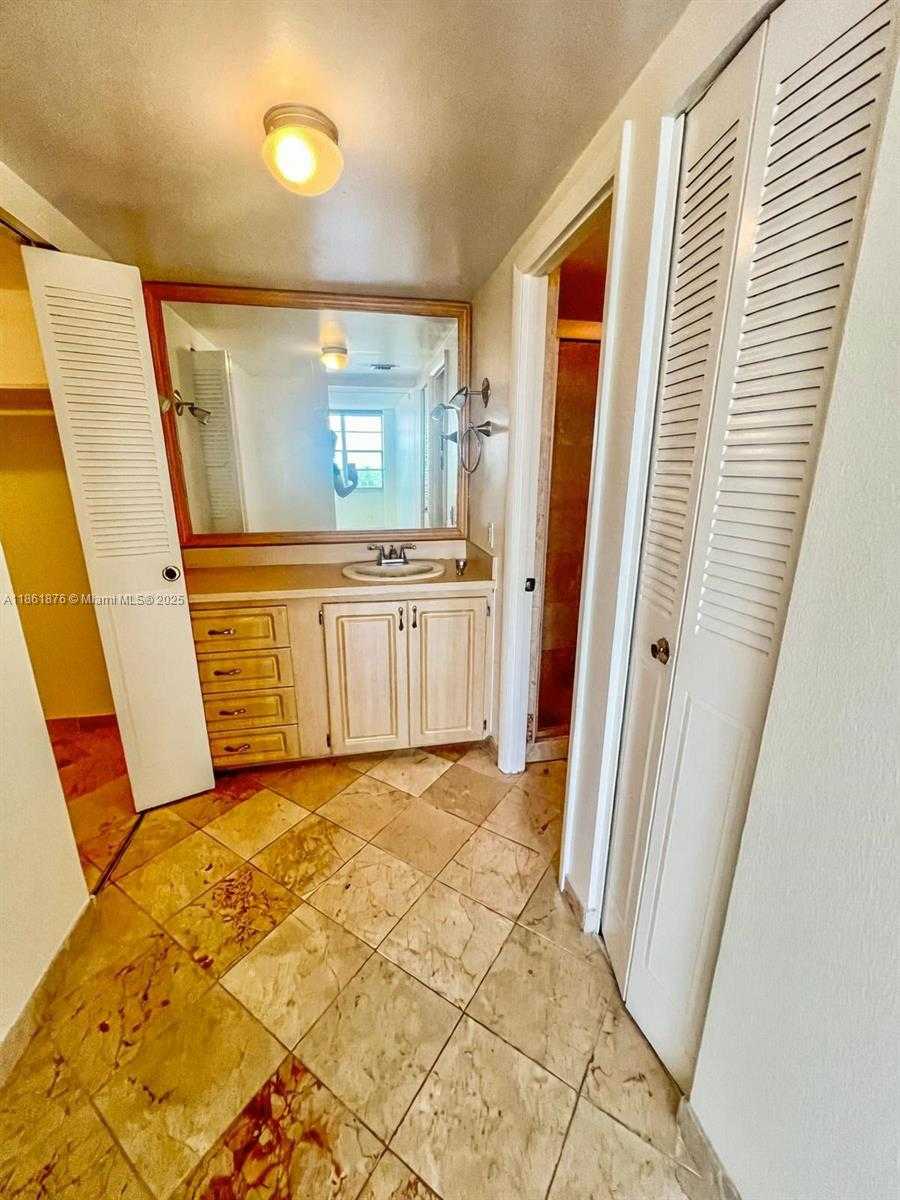 Small Image of 2025 NORTH EAST 164TH ST #716, North Miami Beach Number 14
