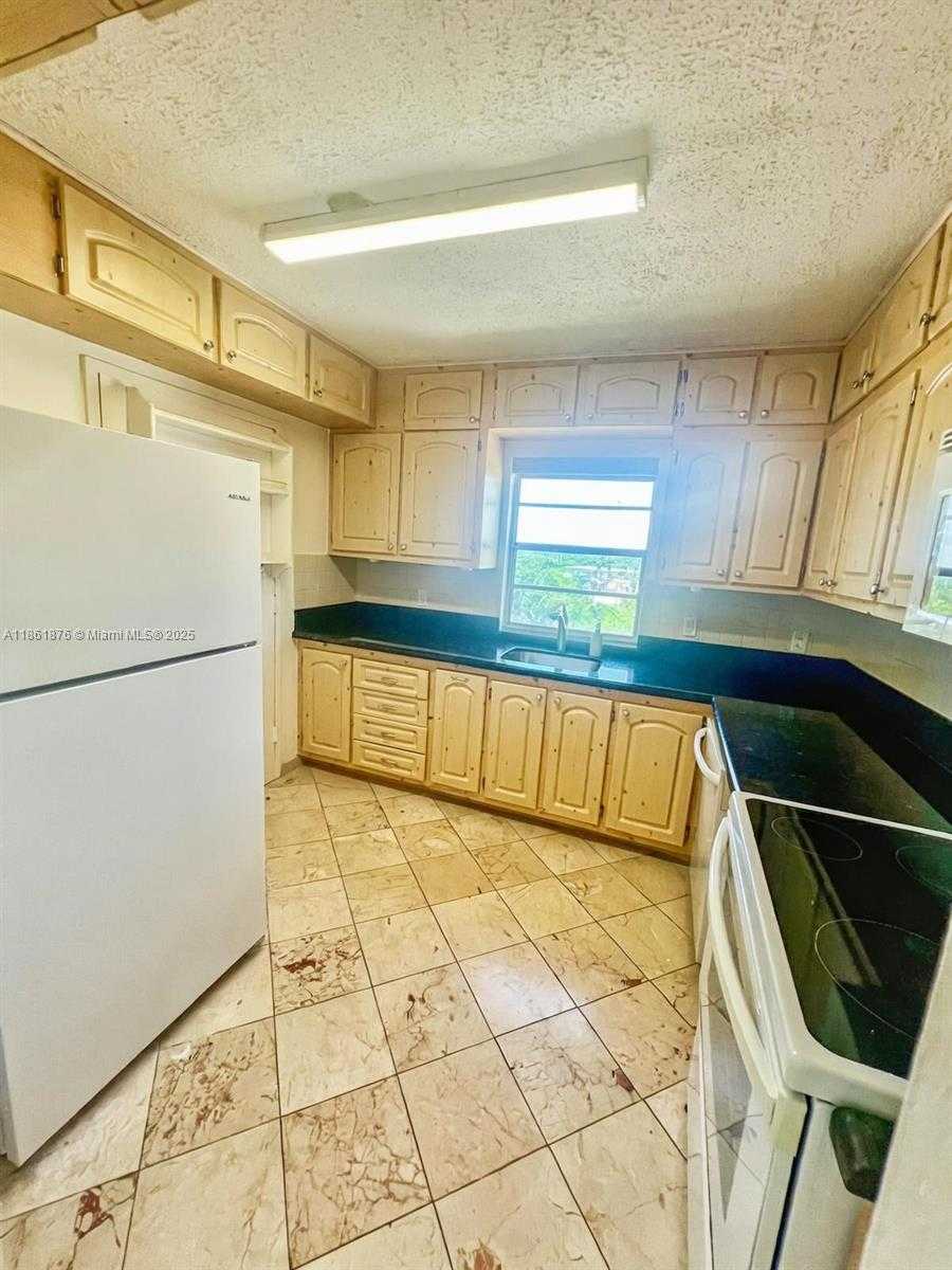 Small Image of 2025 NORTH EAST 164TH ST #716, North Miami Beach Number 3