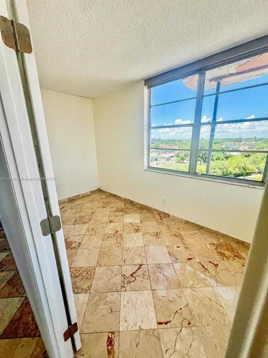 Small Image of 2025 NORTH EAST 164TH ST #716, North Miami Beach Number 7
