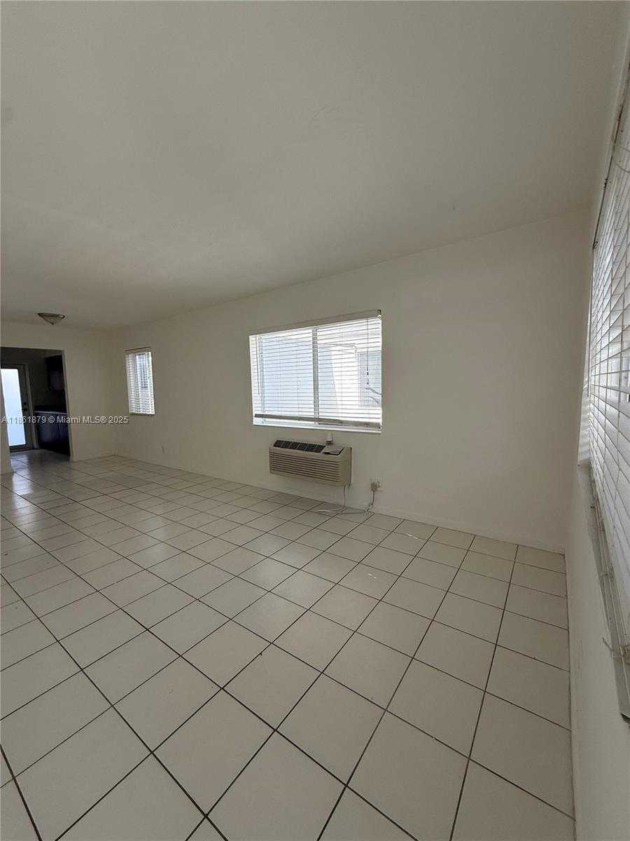 Small Image of 330 86TH ST #4, Miami Beach Number 2