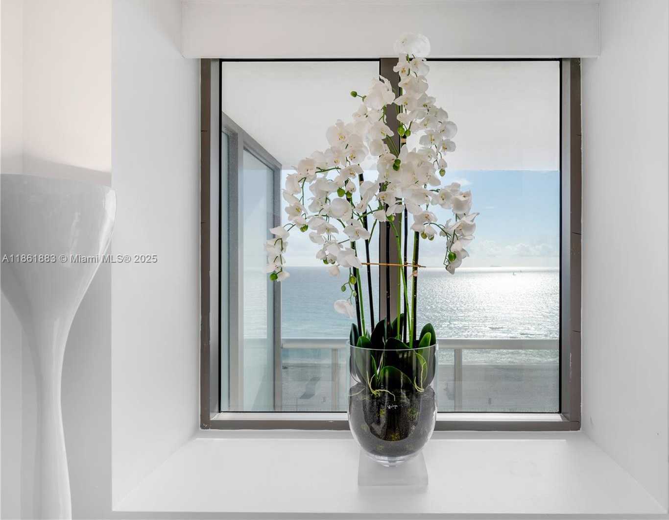 Small Image of 5875 COLLINS AVE #1202, Miami Beach Number 16