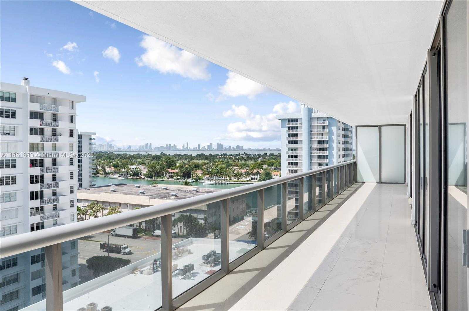 Small Image of 5875 COLLINS AVE #1202, Miami Beach Number 54