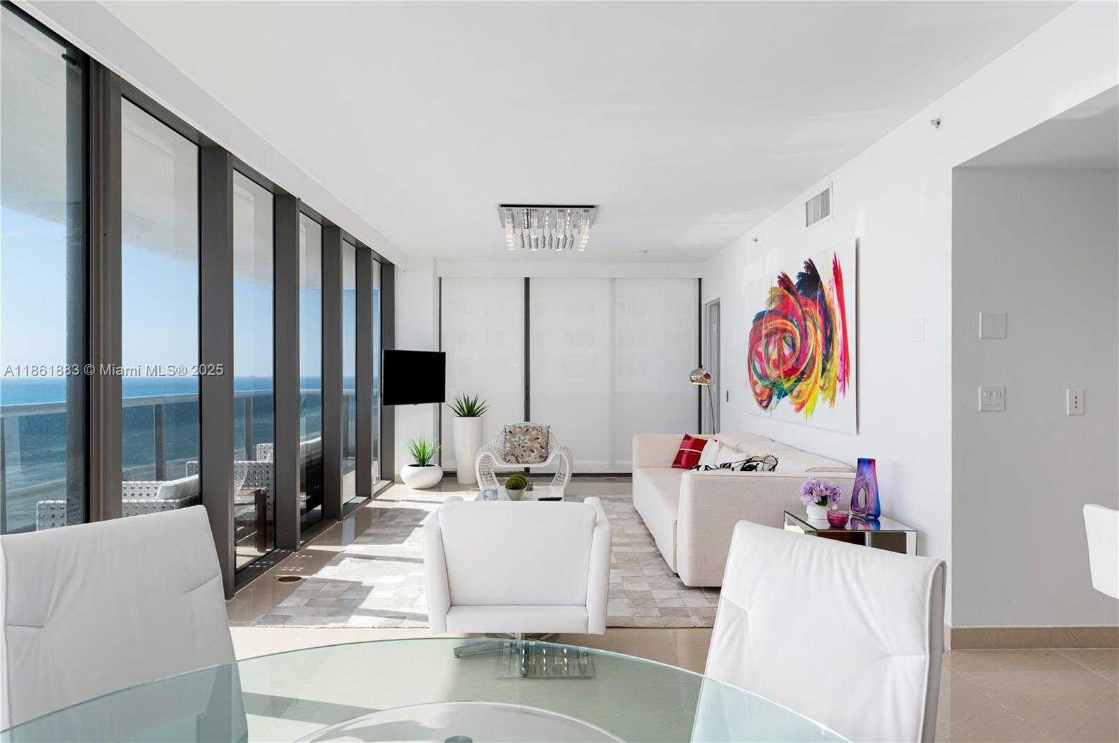 Small Image of 5875 COLLINS AVE #1202, Miami Beach Number 6