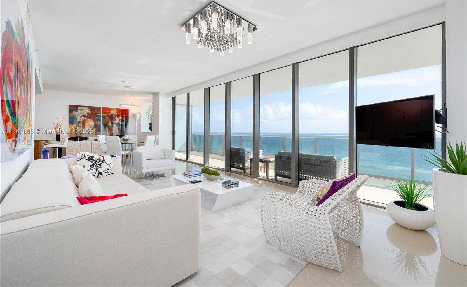 Small Image of 5875 COLLINS AVE #1202, Miami Beach Number 9