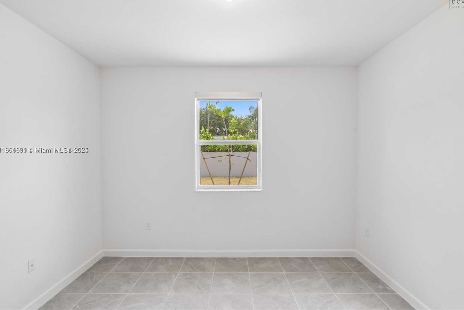 Small Image of 14808 SOUTH WEST 163RD TER #., Miami Number 33