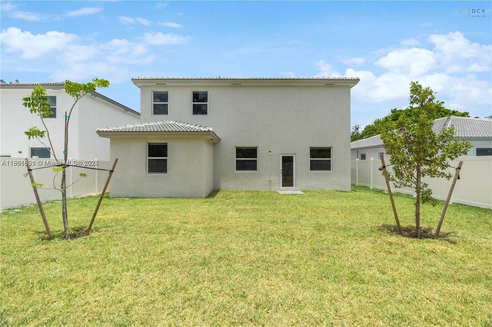 Small Image of 14808 SOUTH WEST 163RD TER #., Miami Number 41