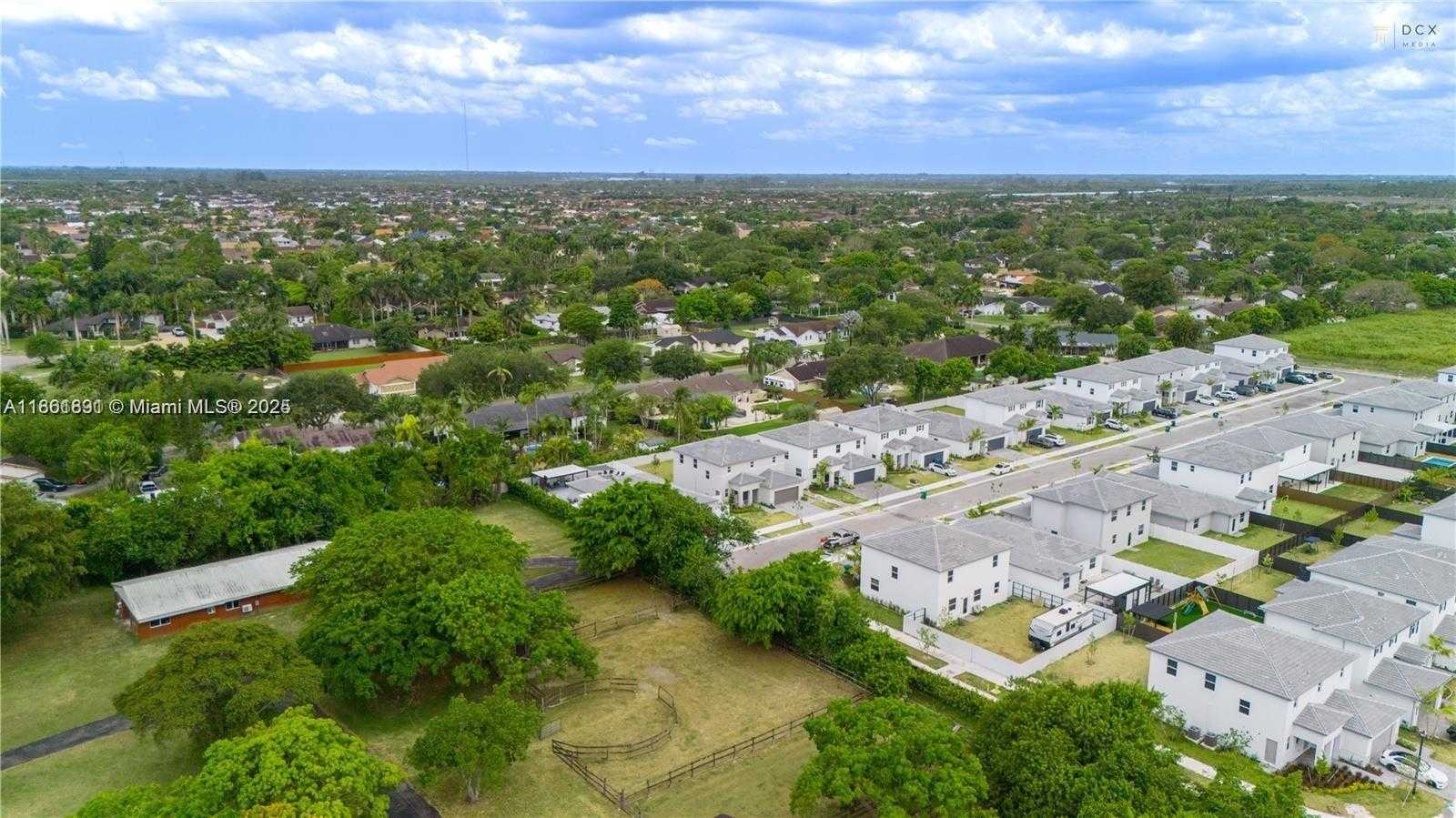 Small Image of 14808 SOUTH WEST 163RD TER #., Miami Number 42