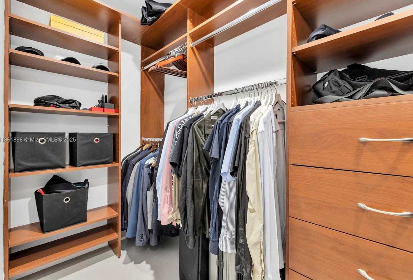 Small Image of 2950 NORTH EAST 188TH ST #315, Aventura Number 34