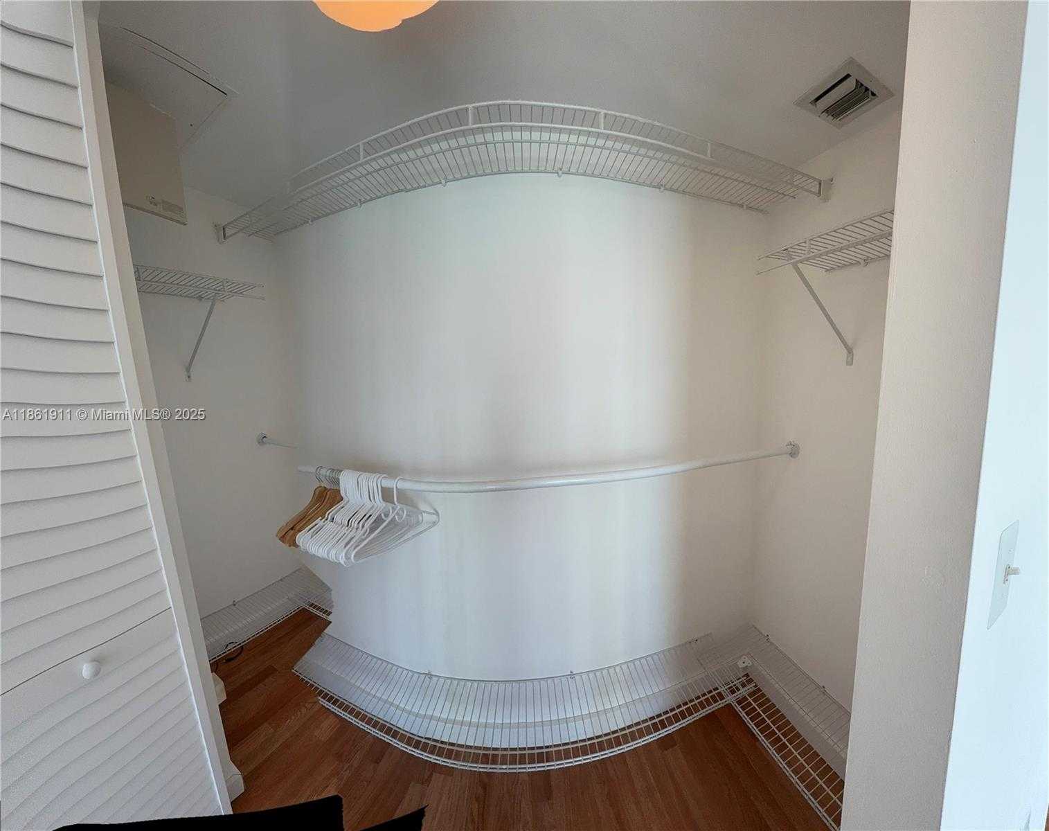 Small Image of 31 SOUTH EAST 5TH ST #1411, Miami Number 10