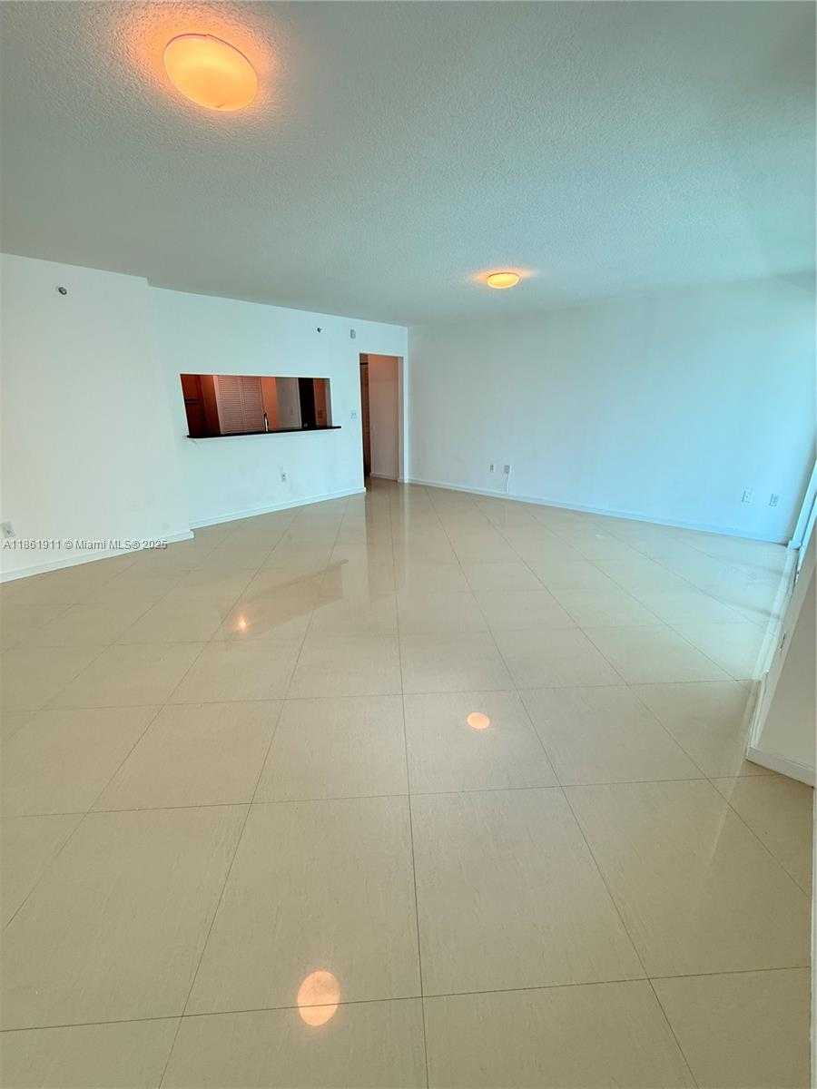 Small Image of 31 SOUTH EAST 5TH ST #1411, Miami Number 6