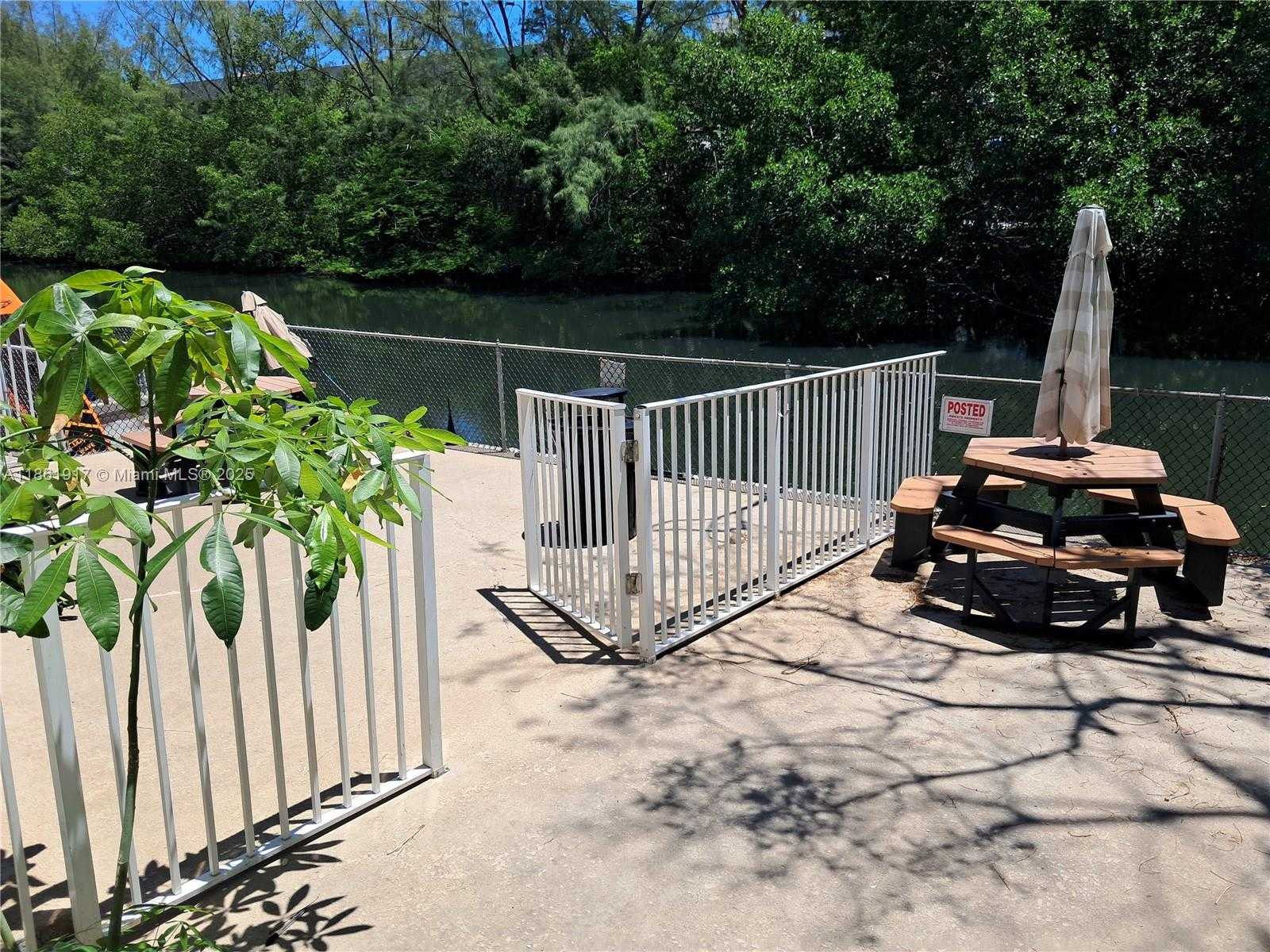 Small Image of 13025 EMERALD DR #254, North Miami Number 12