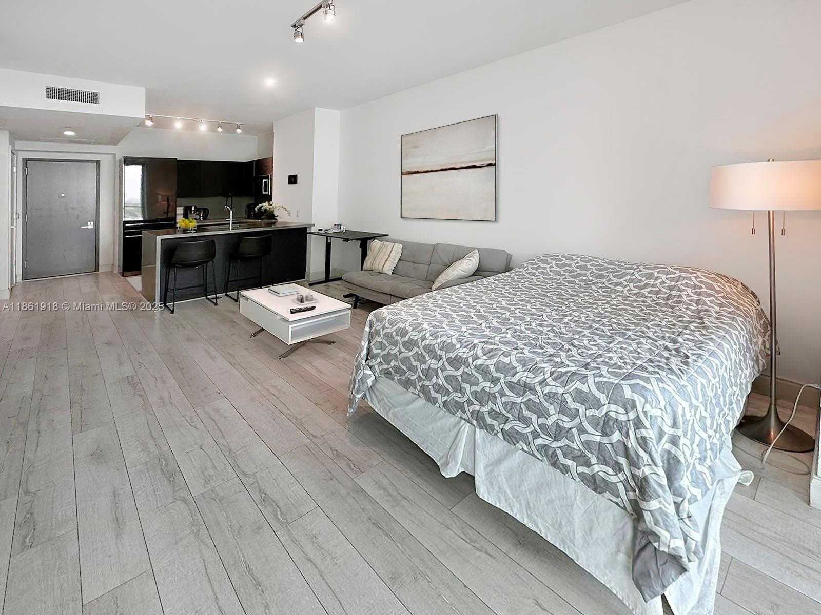 Small Image of 1080 BRICKELL AVE #2305, Miami Number 4