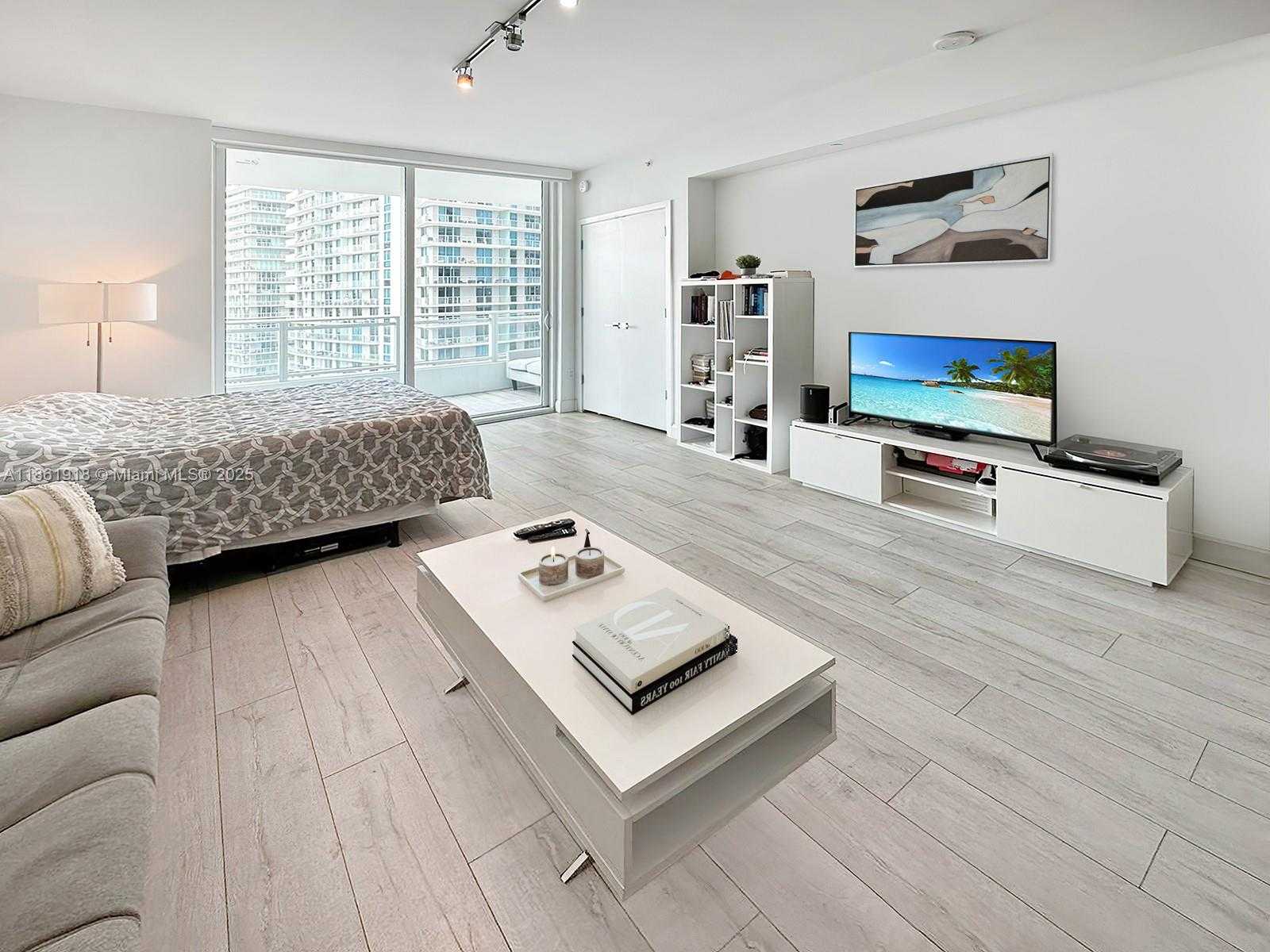 Small Image of 1080 BRICKELL AVE #2305, Miami Number 5