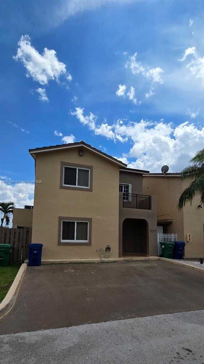 Small Image of 7640 NORTH WEST 182ND TER #108, Hialeah Number 3