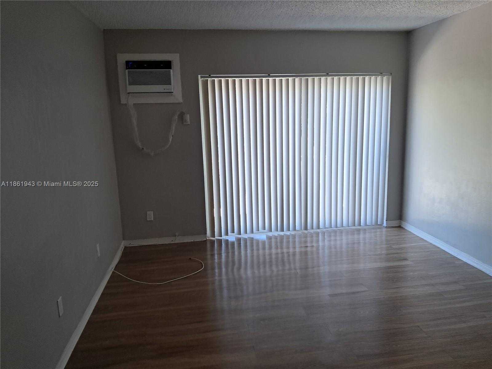 Small Image of 13025 EMERALD DR #255, North Miami Number 13