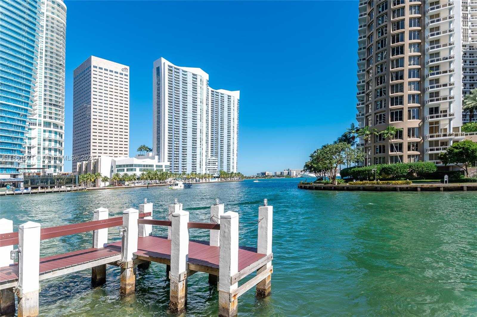 Small Image of 495 BRICKELL AVE #4104, Miami Number 30