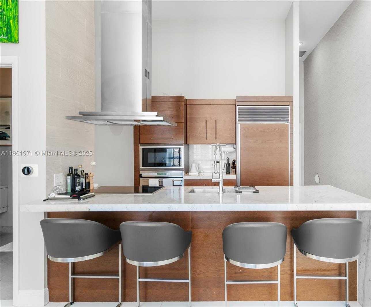 Small Image of 495 BRICKELL AVE #4104, Miami Number 4