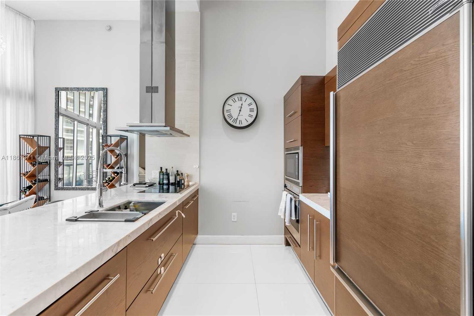 Small Image of 495 BRICKELL AVE #4104, Miami Number 5